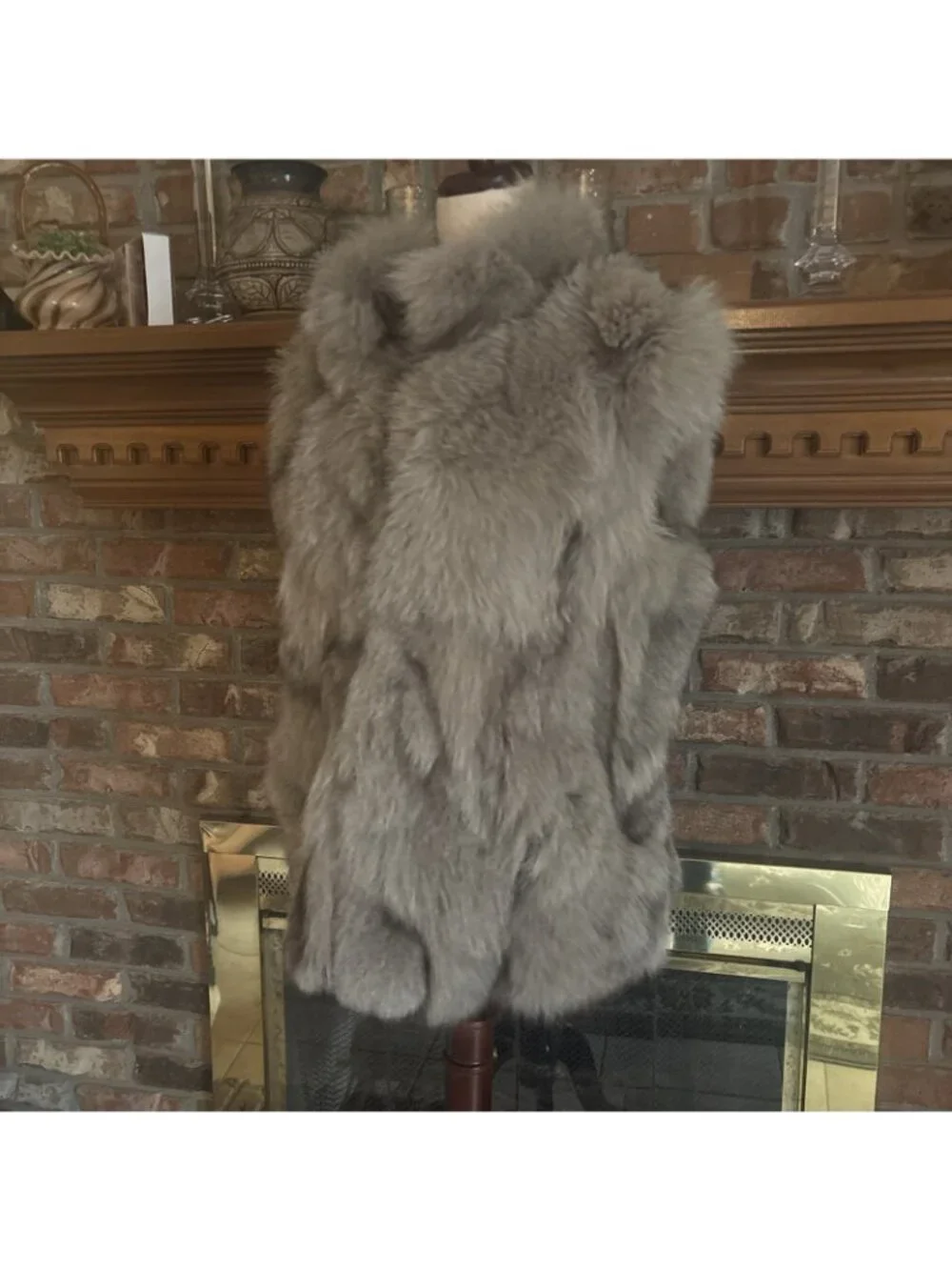 Barneys New York Gray Fox Fur Vest Size Medium Fur Origin Is Finland - Picture 2 of 10